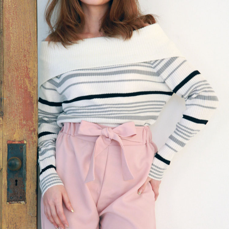 オフショルダーマルチボーダーニットトップス