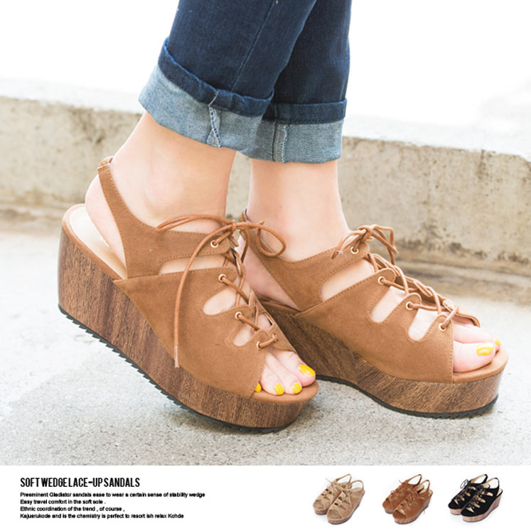 ウエッジソールレースアップサンダル