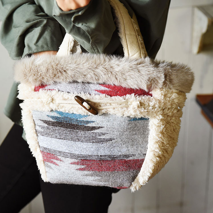 ネイティブ柄フォークロアミニバッグ