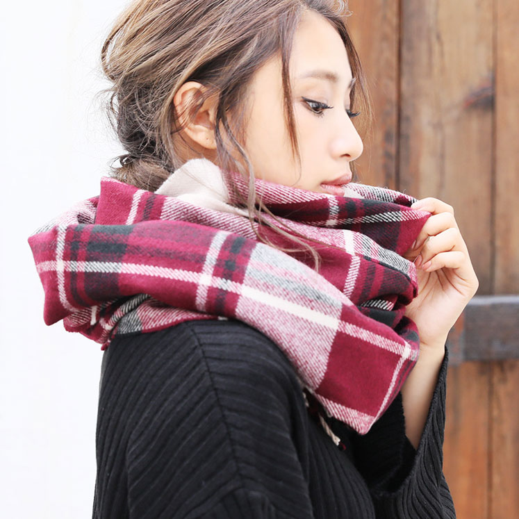 チェック柄ストール