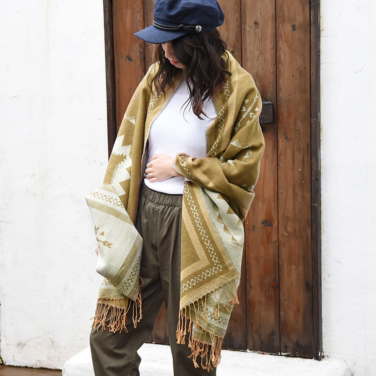 ネイティブ柄・ジャガードストール
